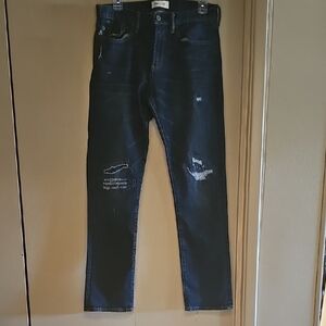 GAP Dark Blue Skinny Jeans. Size 26x30 Slim